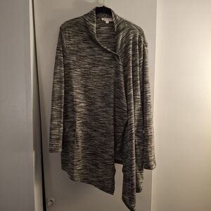 Alchemy Thread Heathered Gray Women's Asymmetrical Hem Sweater